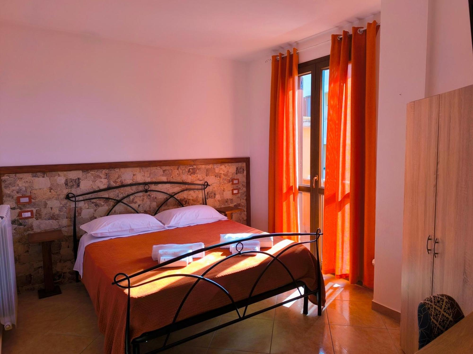 B&B Mamuthones Porto Torres Exterior foto