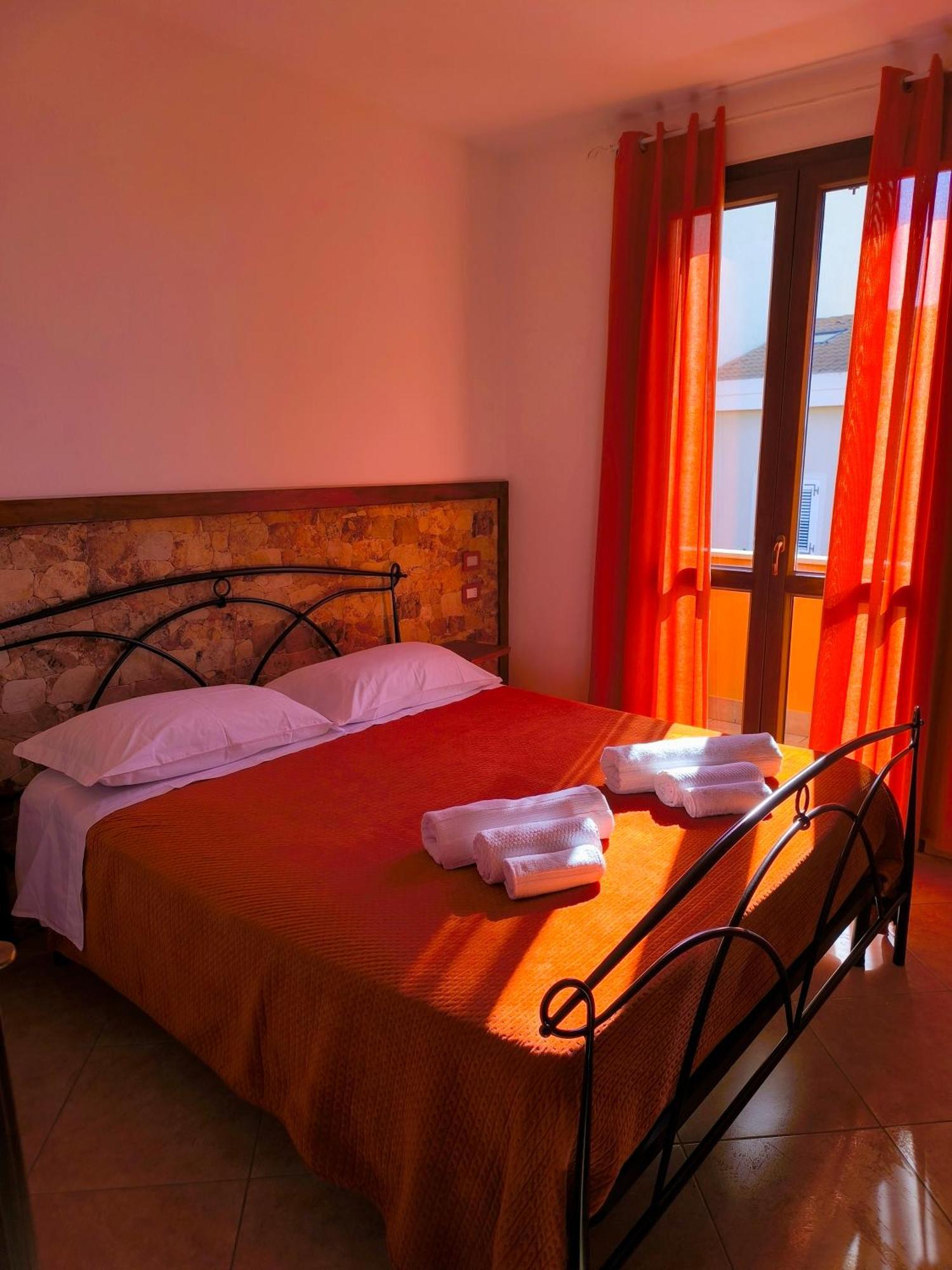B&B Mamuthones Porto Torres Exterior foto